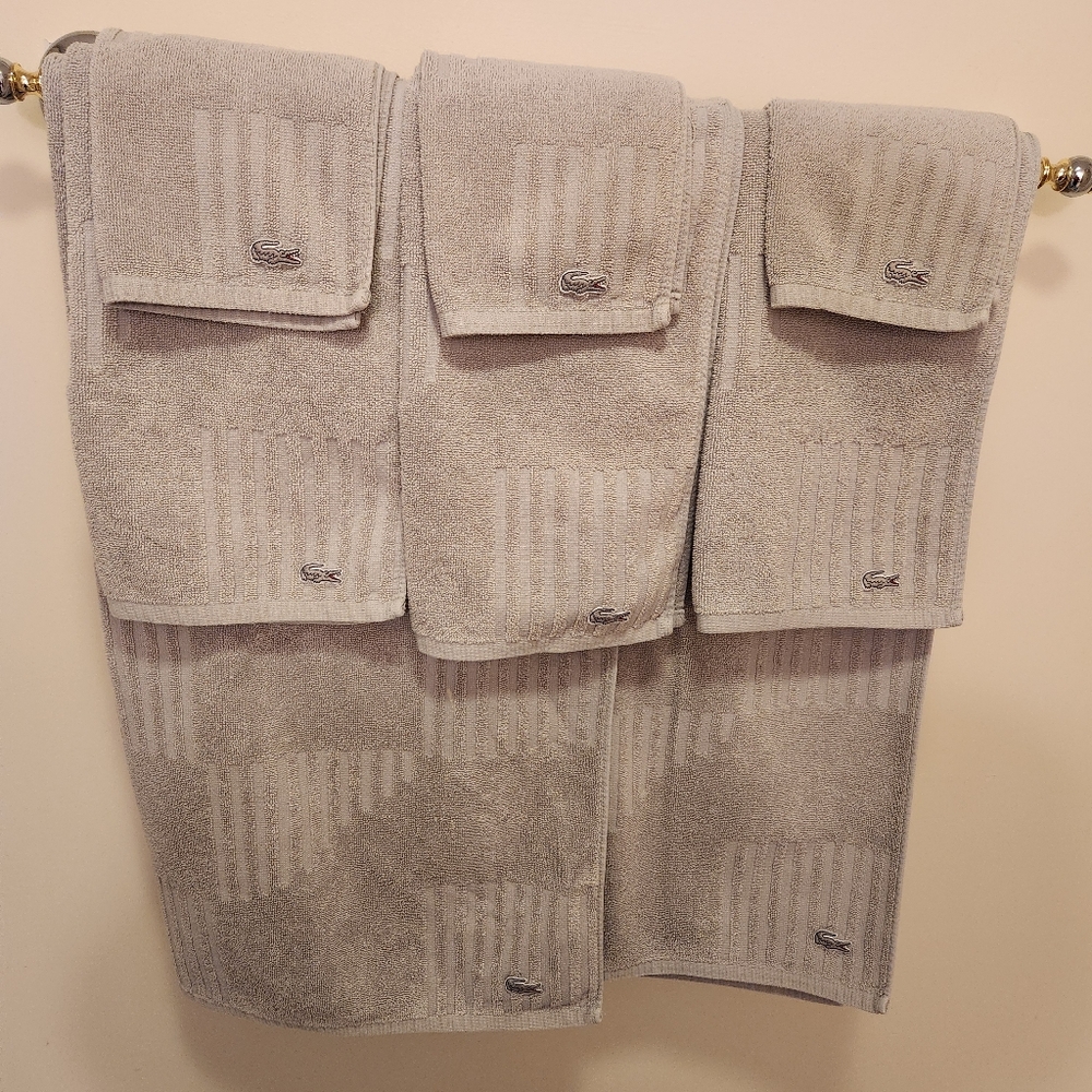 Lacoste Light Gray Towel Collection